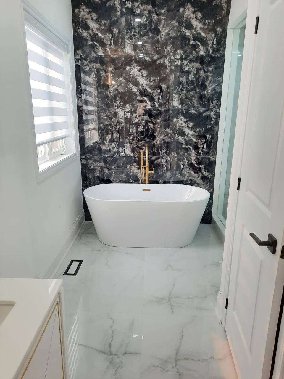 Installing Large Format Porcelain Tile – LCKM